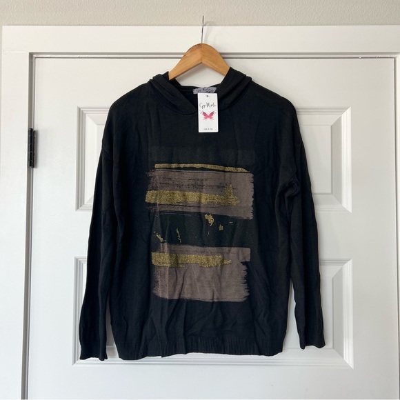 New! Gigi Moda Black and Gold Graphic Hoodie - Picture 1 of 7